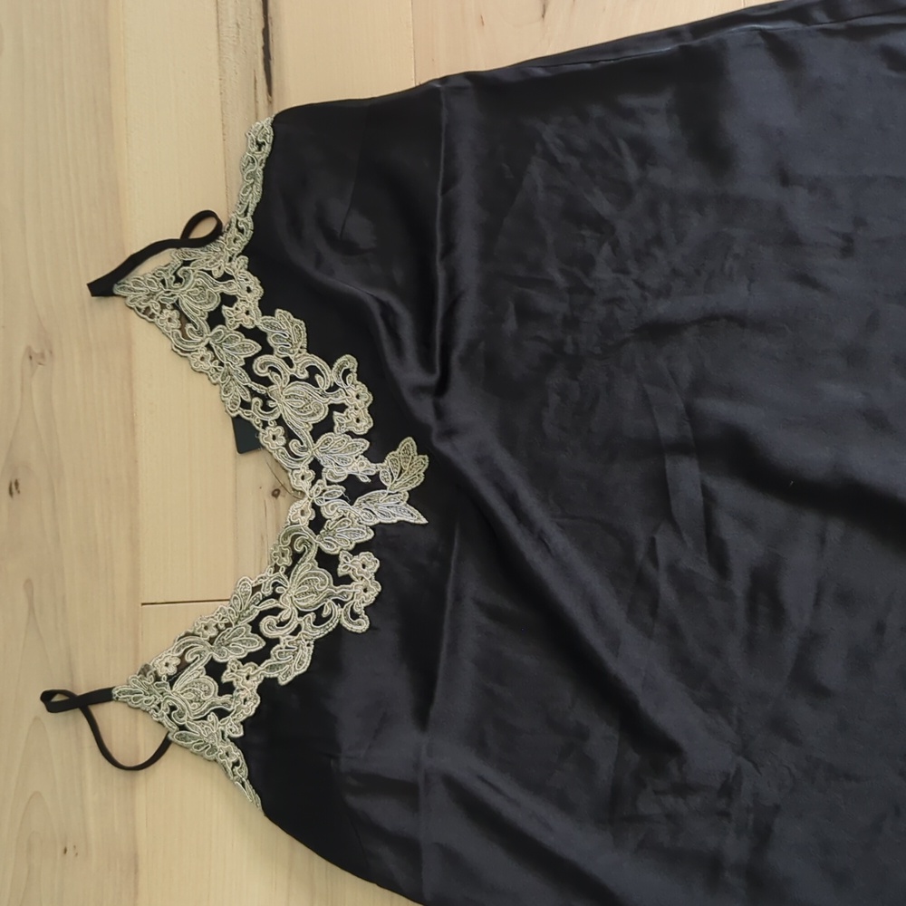 Express lace trimmed blouse